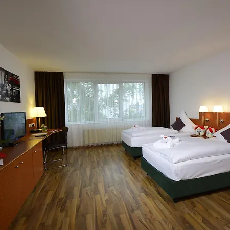 Michel Frankfurt Airport 4*