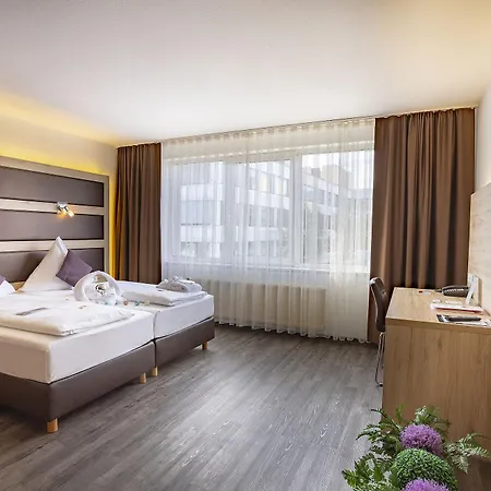 Michel Frankfurt Airport Отель 4*