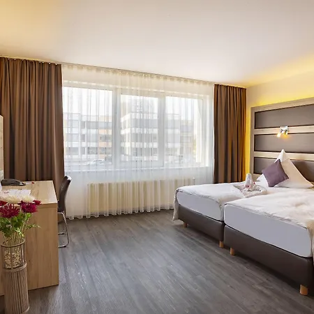 Michel Frankfurt Airport 4* Рюссельхайм